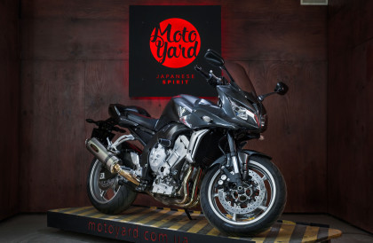 На каком мотоцикле езжу я? Yamaha fz1s ( fazer ) Нужна ли экипировка? Нужен ли ABS?