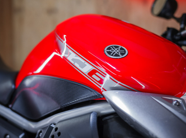 Мотоцикл Yamaha XJ6N Diversion с пробегом 8575 км