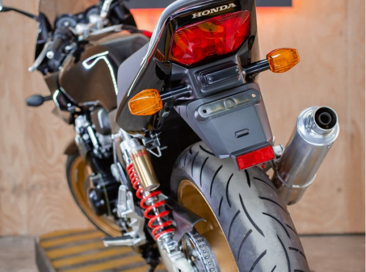 Мотоцикл Honda CB400SF с пробегом 18478 км