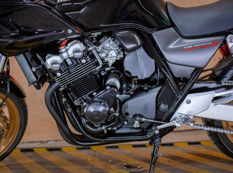 Мотоцикл Honda CB400SF с пробегом 18478 км