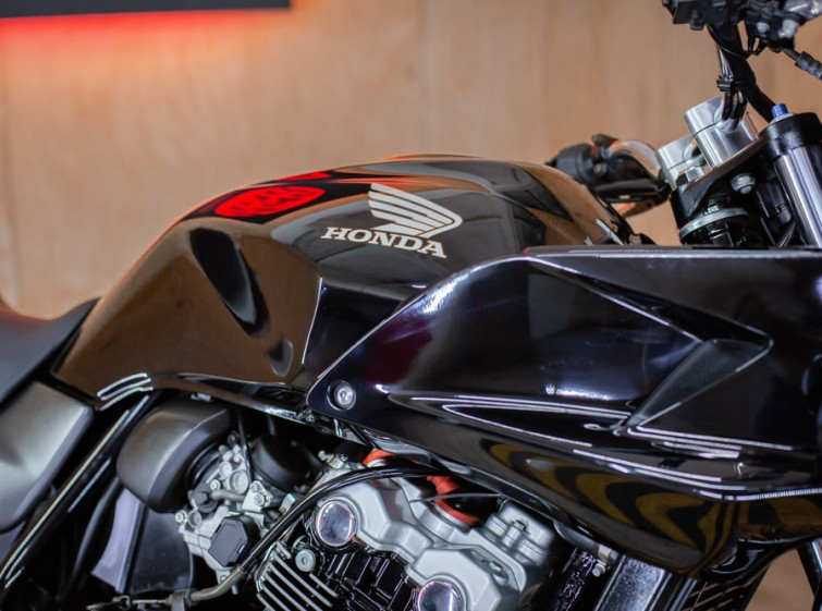 Мотоцикл Honda CB400SF с пробегом 18478 км