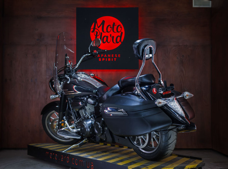 Мотоцикл Yamaha XVS MidNight Star 1900 Stratoliner з пробігом 2255 Міль