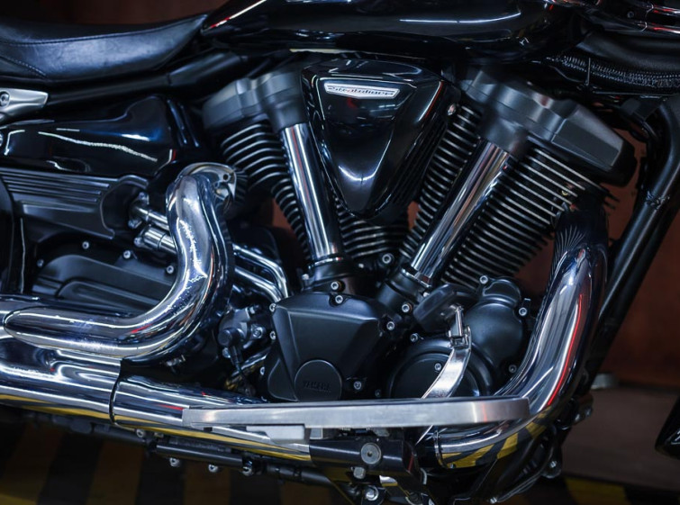 Мотоцикл Yamaha XVS MidNight Star 1900 Stratoliner з пробігом 2255 Міль