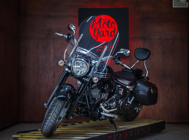 Мотоцикл Yamaha XVS MidNight Star 1900 Stratoliner з пробігом 2255 Міль