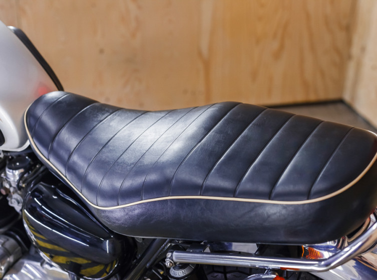 Мотоцикл Kawasaki W650 с пробегом 15685 км