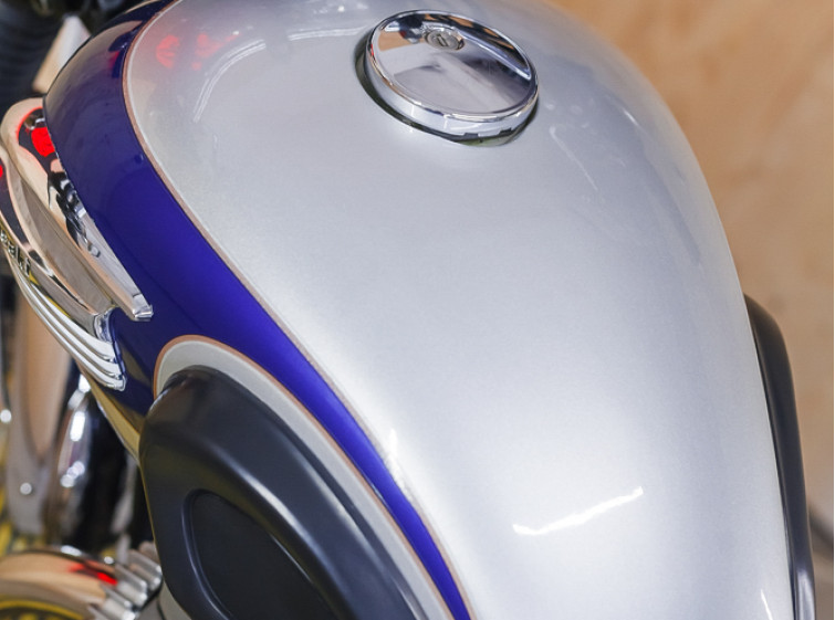 Мотоцикл Kawasaki W650 с пробегом 15685 км