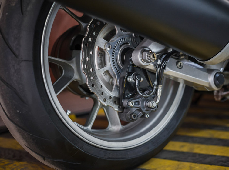 Мотоцикл Kawasaki GTR 1400 ABS з пробігом 15086 км