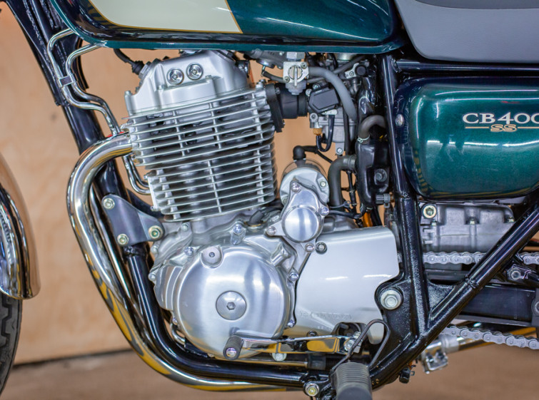 Мотоцикл Honda CB400SS-E с пробегом 6460 км