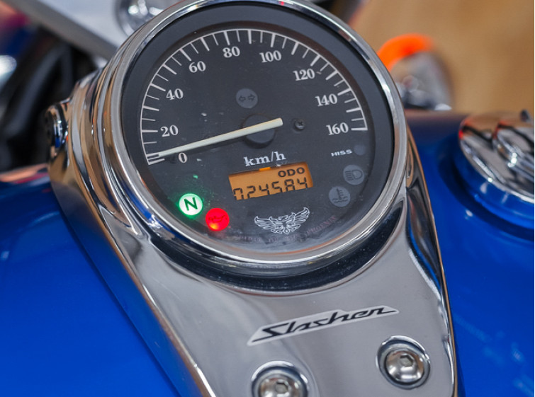 Мотоцикл Honda Shadow Slasher 400 с пробегом 24584 км