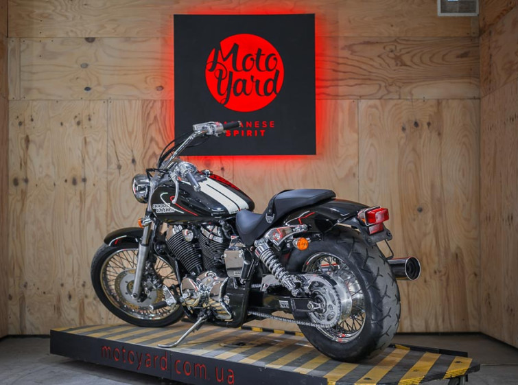 Мотоцикл Honda Shadow Slasher 400 с пробегом 17235 км