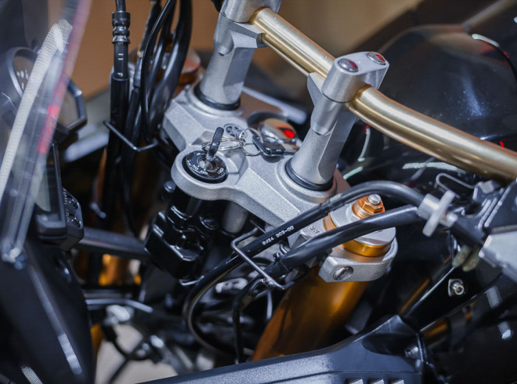 Мотоцикл Yamaha FZ1S з пробігом 16816 км