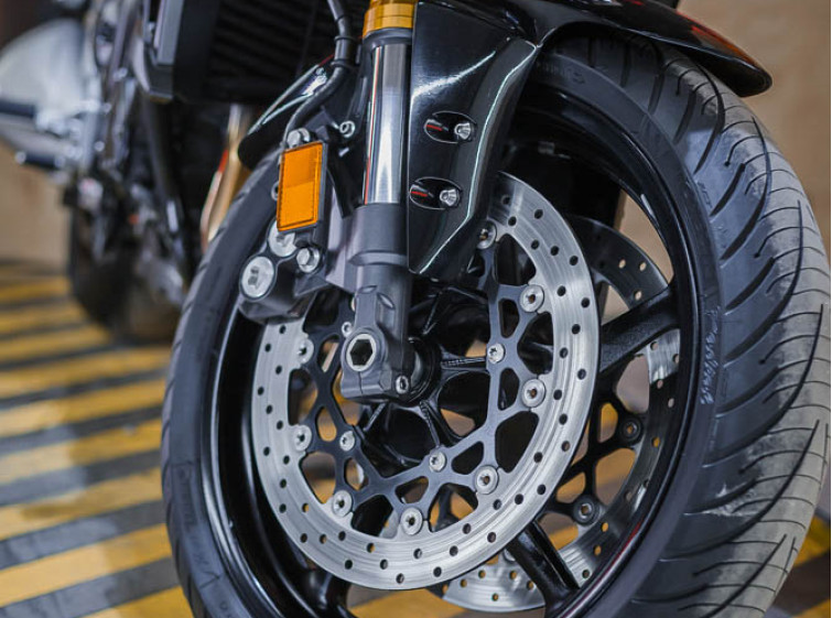 Мотоцикл Yamaha FZ1S з пробігом 16816 км