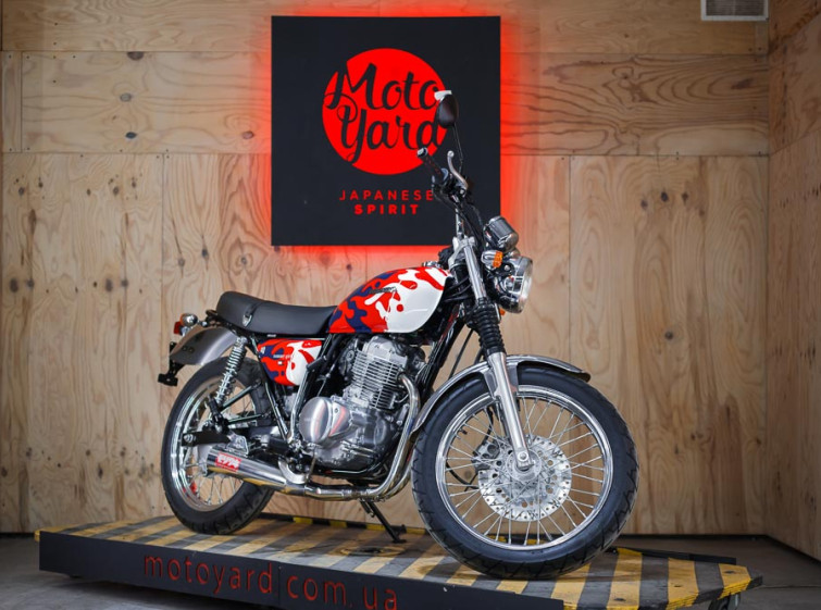 Мотоцикл Honda CB400SS-E с пробегом 676 км