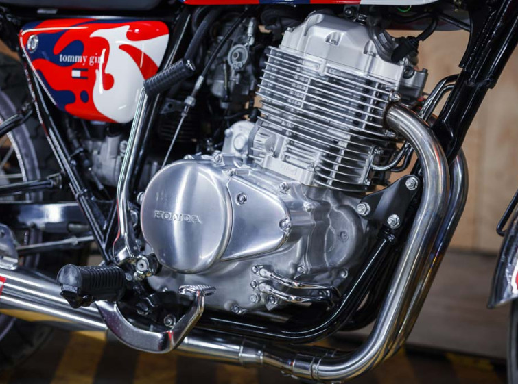 Мотоцикл Honda CB400SS-E с пробегом 676 км