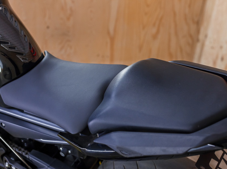 Мотоцикл Yamaha FZ6R з пробігом 8453 км