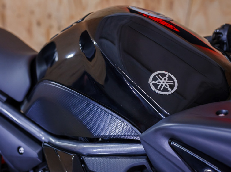 Мотоцикл Yamaha FZ6R з пробігом 8453 км