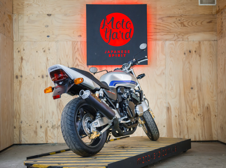 Мотоцикл Honda CB 400 sf з пробігом 29647 км