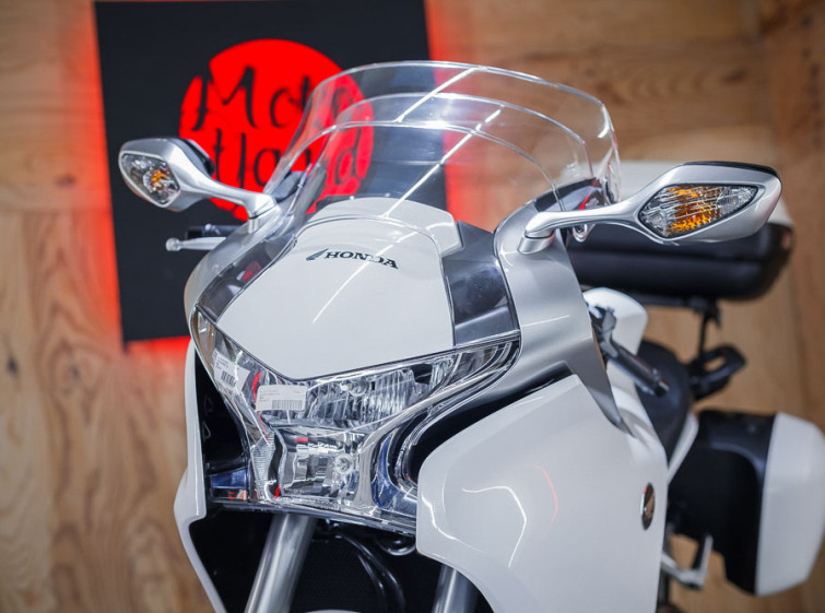 Мотоцикл Honda VFR1200FD ABS с пробегом 11843 км