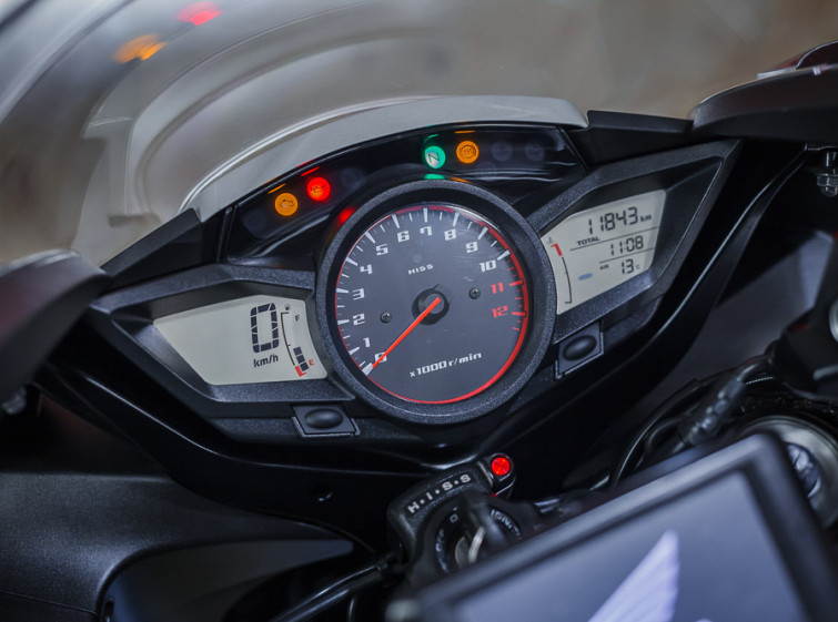 Мотоцикл Honda VFR1200FD ABS с пробегом 11843 км