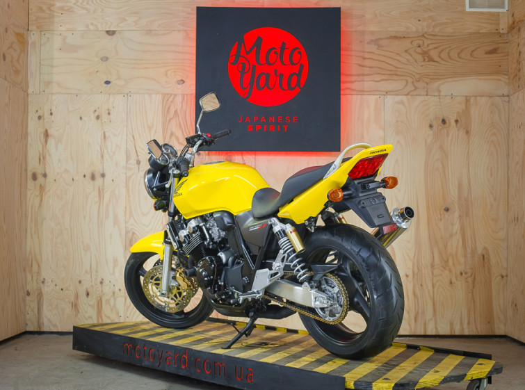 Мотоцикл Honda CB400 SF с пробегом 10953 км