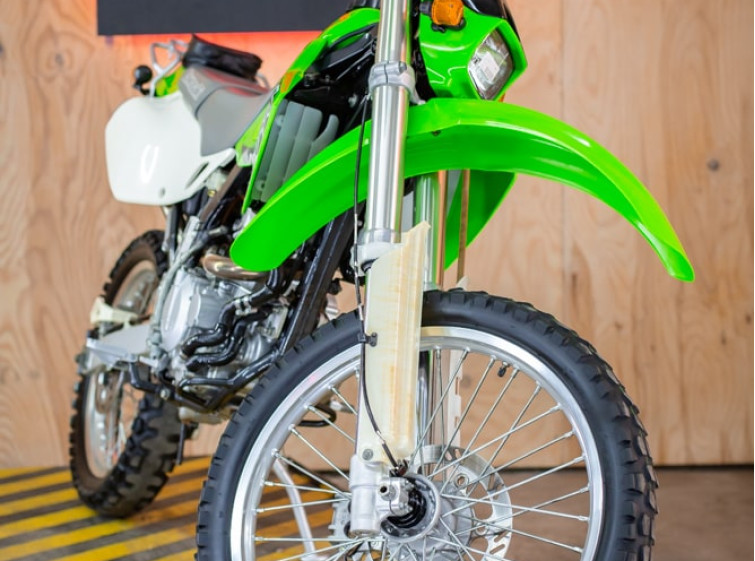 Мотоцикл Kawasaki KLX 250 з пробігом 6544 км