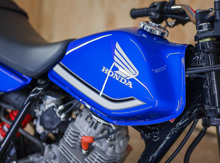 Мотоцикл Honda FTR 223 с пробегом 7603 км