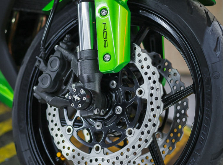 Мотоцикл Kawasaki Ninja Z1000SX с пробегом 13973 км