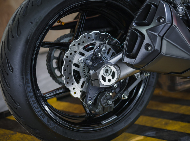 Мотоцикл Kawasaki Ninja Z1000SX с пробегом 13973 км