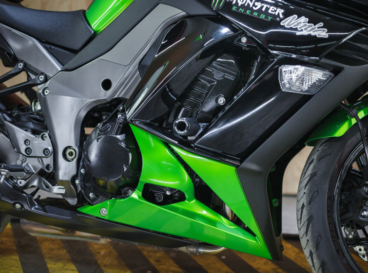 Мотоцикл Kawasaki Ninja Z1000SX с пробегом 13973 км