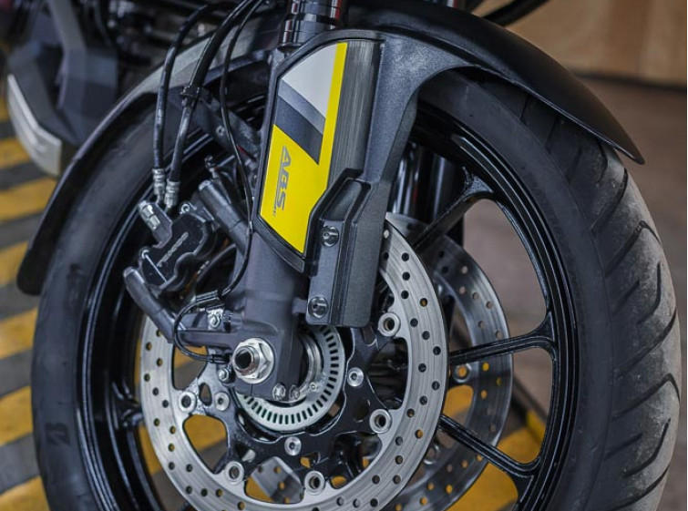 Мотоцикл Suzuki V-Strom DL1000 ABS с пробегом 16317 км