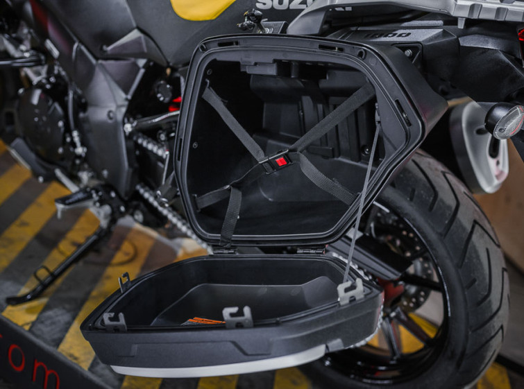 Мотоцикл Suzuki V-Strom DL1000 ABS с пробегом 16317 км