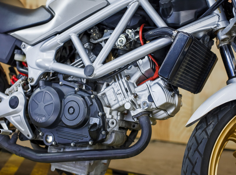 Мотоцикл Honda VTR 250 Style 2 з пробігом 15125 км