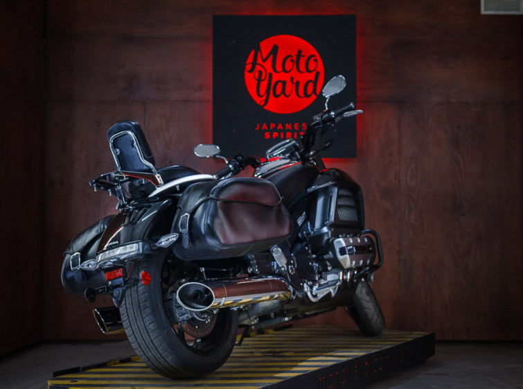 Мотоцикл Honda GL1800 Valkyrie с пробегом 9912 миль