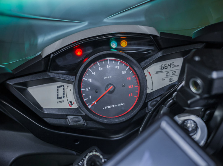 Мотоцикл Honda VFR1200F с пробегом 16646 км