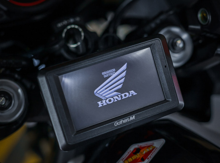 Мотоцикл Honda VFR1200F с пробегом 16646 км