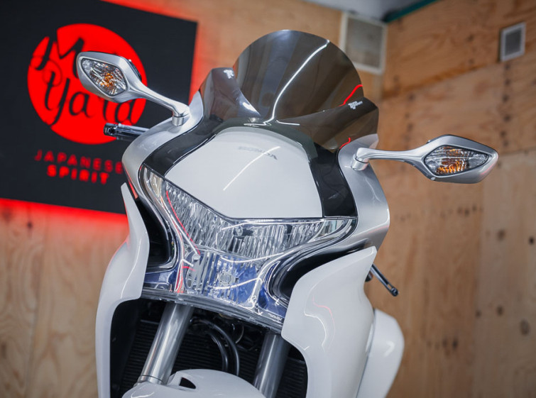 Мотоцикл Honda VFR1200F с пробегом 16646 км