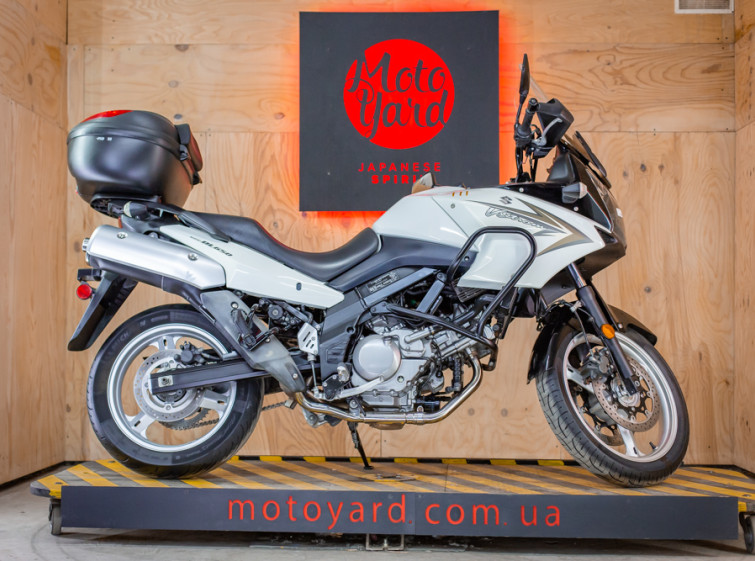 Мотоцикл Suzuki V-Strom 650A с пробегом 16859 км