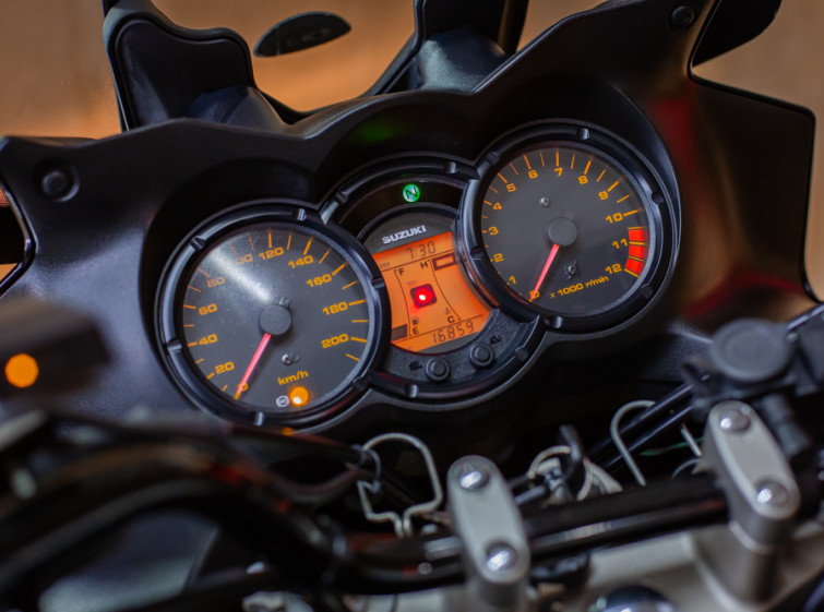 Мотоцикл Suzuki V-Strom 650A с пробегом 16859 км