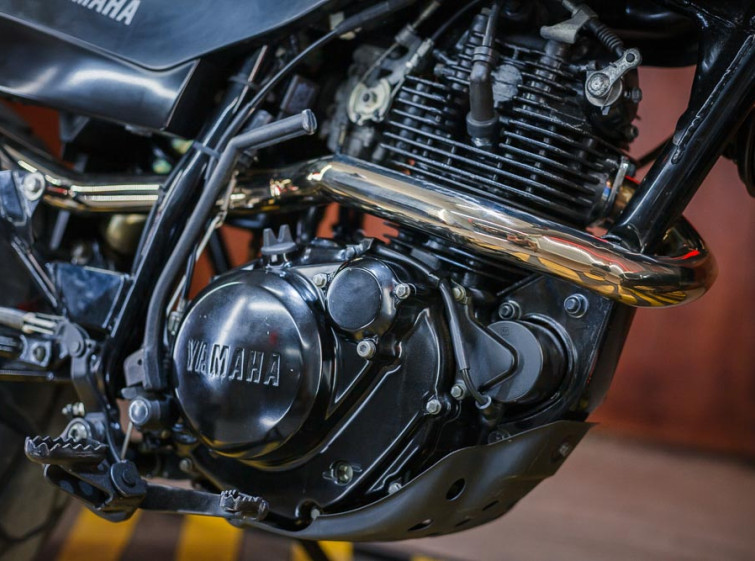 Мотоцикл Yamaha TW 225 с пробегом 225 км