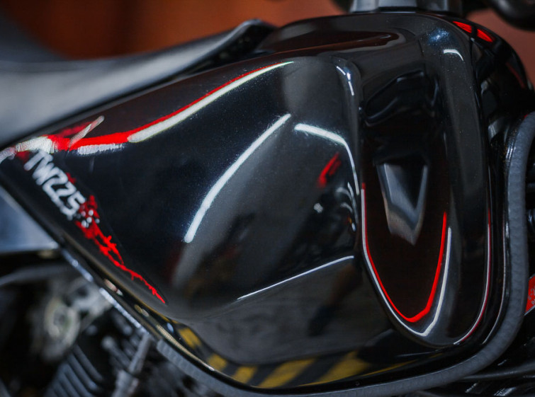 Мотоцикл Yamaha TW 225 с пробегом 225 км