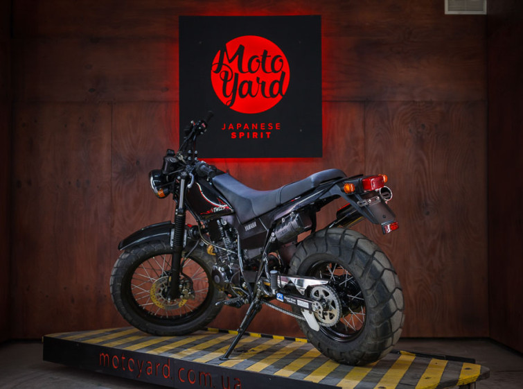 Мотоцикл Yamaha TW 225 с пробегом 225 км