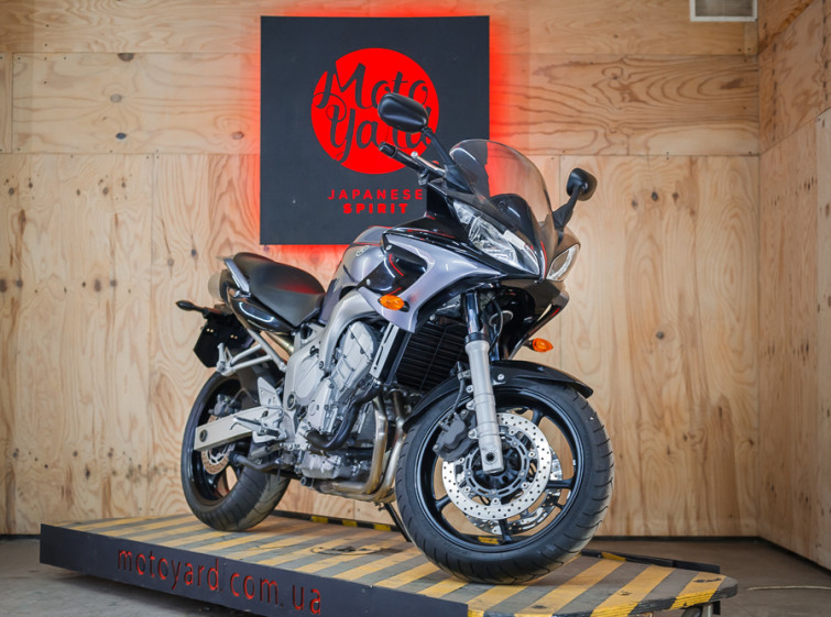 Мотоцикл Yamaha FZ6 S с пробегом 9969 км