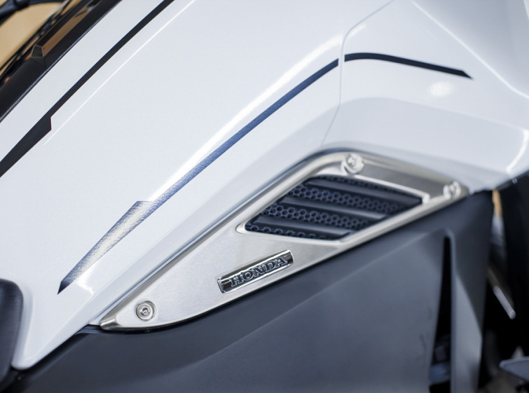 Мотоцикл Honda NM4-02 Vultus с пробегом 1239 км