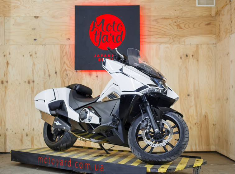 Мотоцикл Honda NM4-02 Vultus с пробегом 1239 км