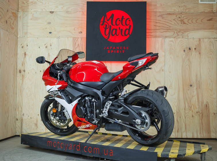 Мотоцикл Suzuki GSX-R 600 с пробегом 14812 км