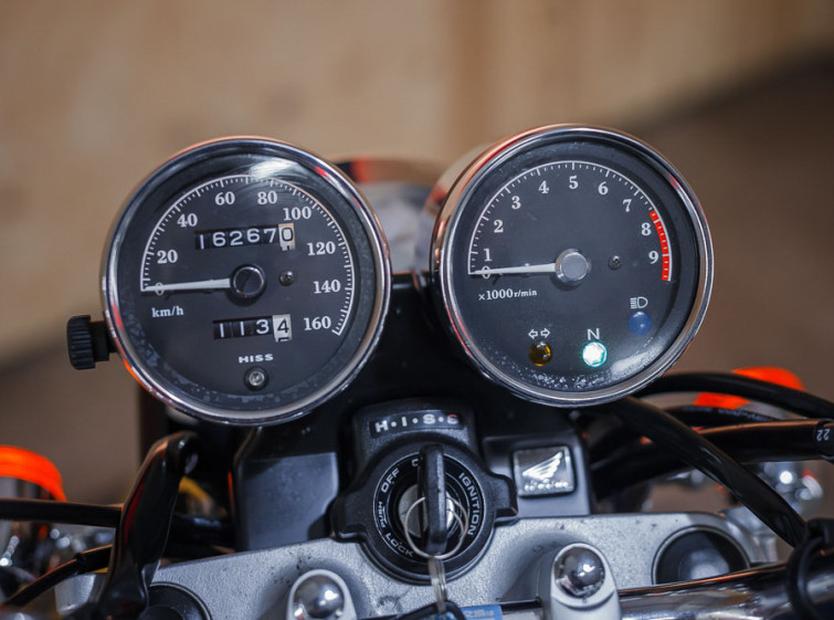 Мотоцикл Honda CB400SS-E с пробегом 16267 км