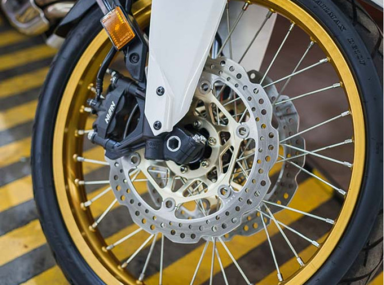 Мотоцикл Honda Africa Twin CRF 1000L ABS с пробегом 2655 км