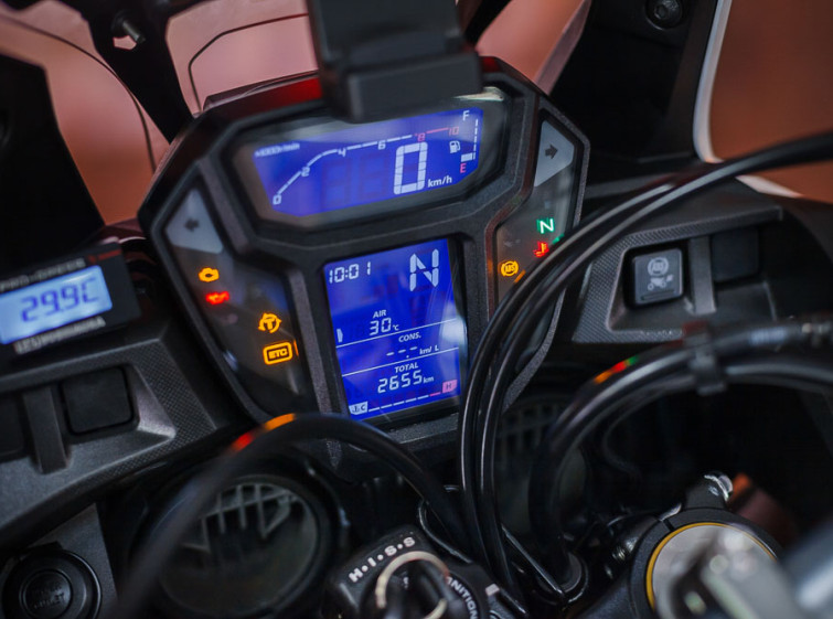 Мотоцикл Honda Africa Twin CRF 1000L ABS с пробегом 2655 км