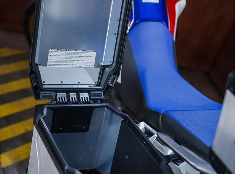 Мотоцикл Honda Africa Twin CRF 1000L ABS с пробегом 2655 км