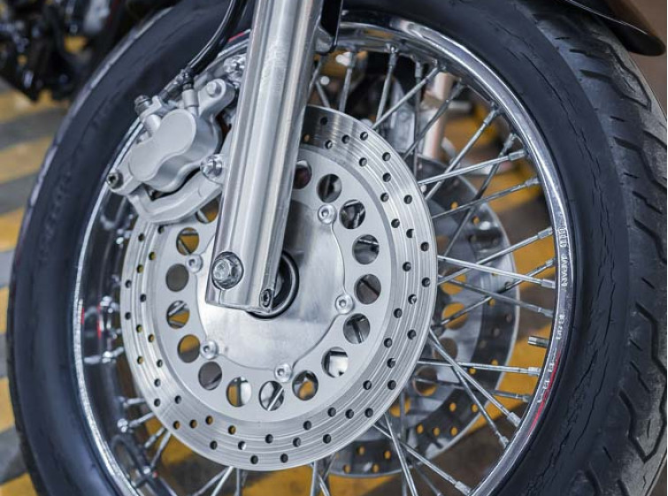 Мотоцикл Yamaha Drag Star 1100 з пробігом 12732 км